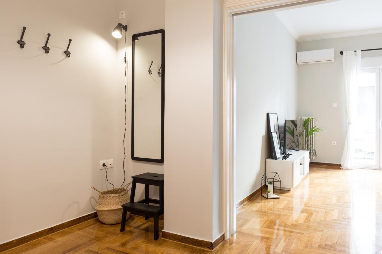 Sleek Flat In Central Syntagma By Upstreet Atenas Exterior foto